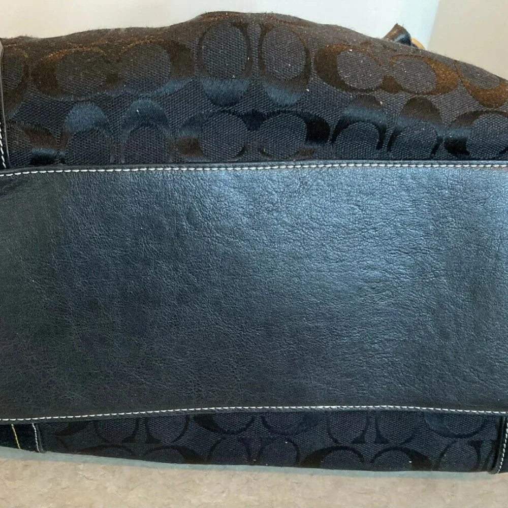 COACH LARGE SIGNATURE SATCHEL F045-5774 BLACK CANVAS W/ LEATHER TRIM - Picture 5 of 7